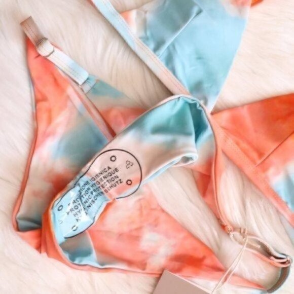NWT Sexy Bikini Set Size Large Tie Dye Print White Blue Red Orange Bathing Suit - Picture 4 of 8